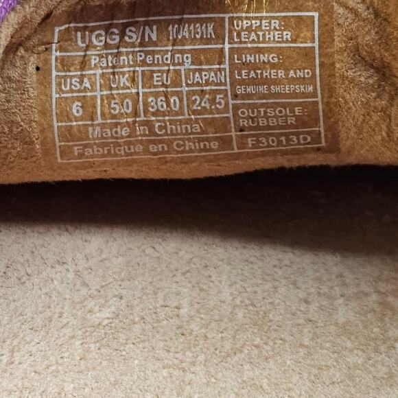 Fringe Embellished UGG Australia Purple Moccasins - Size 6 - Picture 6 of 6